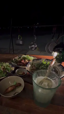 Kiếp này rót bia vào cốc…Trend mới cả nhà đã check in tại Nhậu Chill chưa 🌊#nhậu_chill #Danang #ManThaibeach #bienManThai 