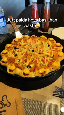 🍔🍟🥤#سرگودھاوالے #sargodhawaly💪 #sargodhian #سرگودھا #sargodhawaly💪😎❤️✌️video #itx_mala_04 #fyp #viral #sargodhawaly 