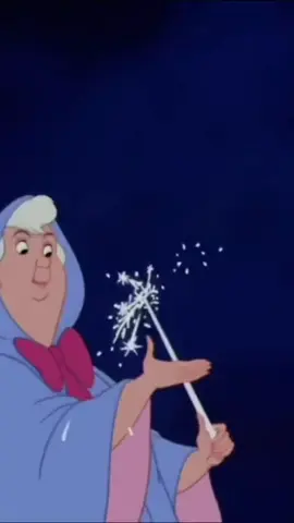 ✨ ¡MAGIA DISNEY EN TIKTOK! ✨ La hada madrina de Cenicienta canta 