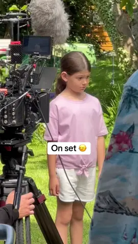 🎬🎥😆 On set a couple of weeks ago!  #actress #childactors #childactor #acting #onset #fyp 