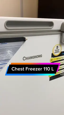 Chest freezer atau sering disebut freezer box, untuk penyimpanan makanan beku. Changhong ada type FCF136DW kapasitas 110L. Low watt hanya 60Watt saja. jangan lupa co saat live agar promonya lebih besar 🙌 #freezerboxchanghong #chestfreezer #kulkaspembeku #promochanghong #freezerboxmini #chestfreezerlowwatt 