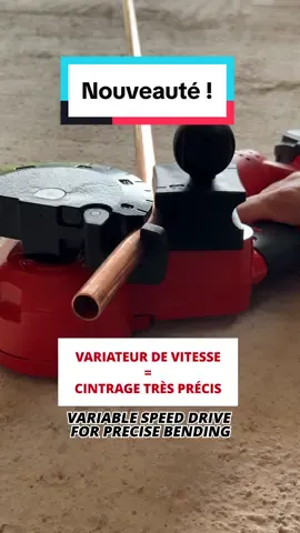 Nouveau ! Cintreuse ultra-compacte MINISTEM 18V ! 😍 Réf. 2517 ✔️ Spécialement conçue pour les petites installations type chaudière murale, salle de bains, cuisine, sanitaires,... ✔️Cintrages coude dans coude rapprochés jusqu'au Ø 22 mm et 7/8