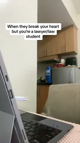 Lawyer dream or Lovelife? Dba pwede namang both ? 🤭 #barexam season #lawyersoftiktok #lawstudent 