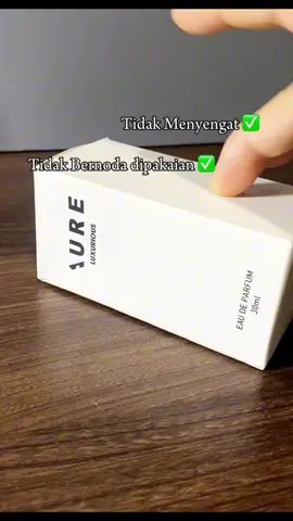 Emang boleh harga murah kualitas ga murahan,  cuma 70 an aja loh udah dapat kualitas 1 juta dimana lagi kalo bukan aure parfume.  Co sekarang juga. Cek ulasan bintang ✨5 #aureparfume #parfumereccomended #parfumewanita 