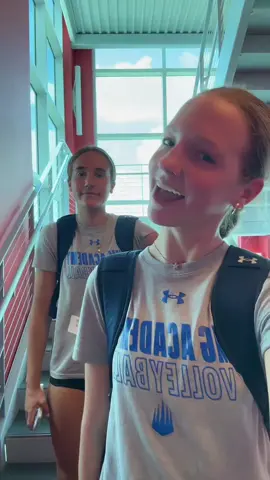 @chloe 👯‍♀️