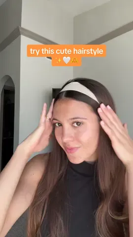 one of my favorites for greasy hair days! #headbandhairstyle #hairstyletips #hairstyletutorial #hairstyleideas 