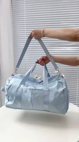 Whether you're hitting the gym or grabbing a carry-on that packs pockets for every essential under the sun, this is THEE bag to bring 👜🙌 #saveinstyle #SHEINstyle #SHEINhome #fashion #sports #fyp