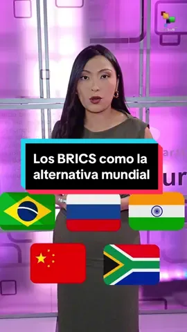 El grupo de los BRICS, es una organización conformada por países emergentes que buscan generar un contrapeso en la geopolítica mundial, prácticamente son un rival directo del Grupo de los 7.  Viviana Erazo te explica en Las Cosas Por Su Nombre, cómo esta organización está marcando nuevos rumbos en el escenario político mundial. #LasCosasPorSuNombre #BRICS #Brasil #Rusia #India #China #Sudáfrica  #Geopolítica 