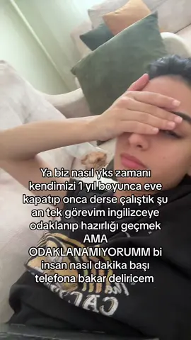 İşin kötüsü okula bile gitmiyorum ALTI ÜSTĞ Bİ GÜN DERS ÇALIŞICAN BE EŞEK