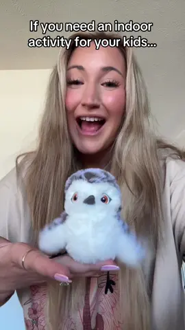 This little birdie is the perfect indoor toy to keep your kids busy for hours! #indooractivitiesforkids #kidsoftiktok #MomsofTikTok #momtok #fypシ゚viral #tiktokshopfinds 