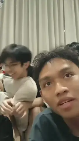 tiba² bangett😭😭😭 #triouns #kevin #sandy #axel #alfie #kadit #clasofchampions #ruangguru #kevincoc #live #brainacademy 