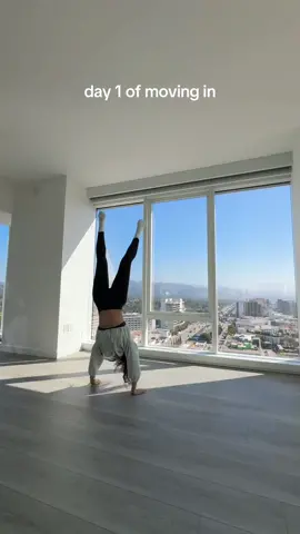 warning this isnt the aesthetic vlog you were hoping for #movingin 