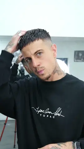 👀 The secret to the signature @cal_newsome style. #menshair #menshairstyle #fadehaircut #fyp