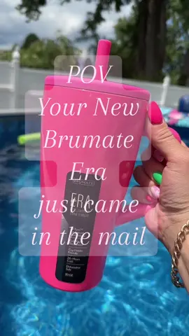 Look at her in all her glory! 🤩 @BrüMate #brumate #brumateera #tiktokshopsummersale #dealsforyoudays #spillproof #tumblersoftiktok #fypシ゚viral #fyp 