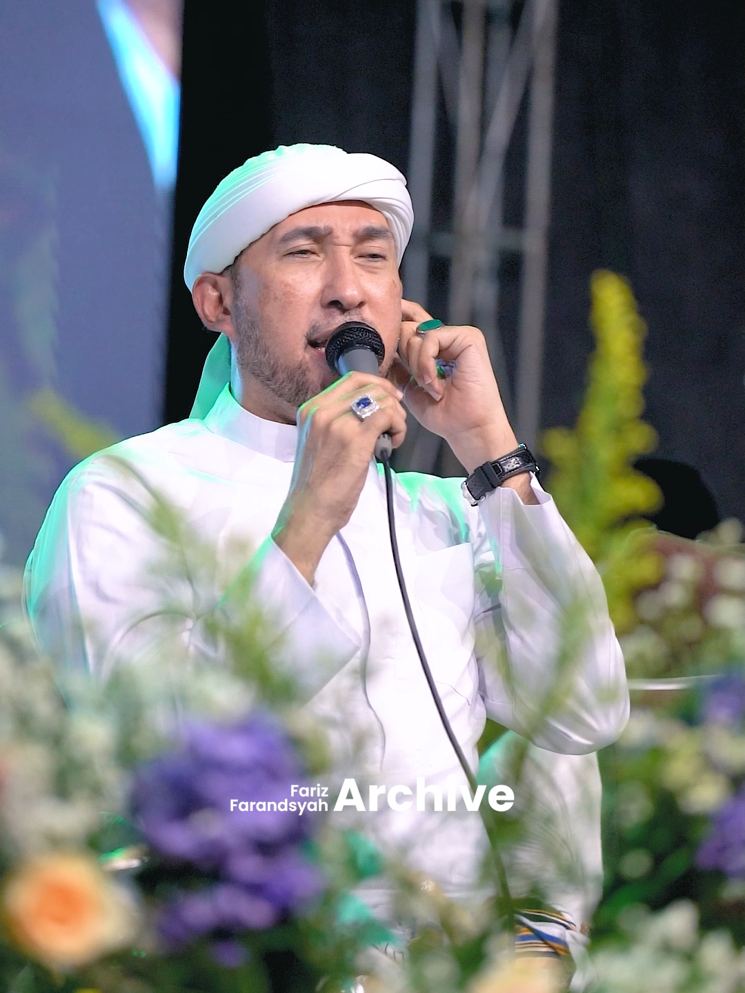 Lantunannya bikin merinding 