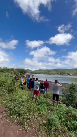 São perguntas que até agora não temos resposta. É difícil ver o sofrimento da população enquanto o silêncio do governo se torna predominante. As atribuições de deputado estadual não são executivas, o poder do meu cargo é de cobrar, legislar e enviar emendas. E é exatamente isso que tenho feito, estou cobrando insistentemente até obter respostas!
