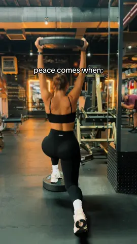 Read that again ^ #mindsetshift #mindsetmatters #peace #findyourhappy #GymTok #lifequotes #godsplan #fyp #foryouviral 