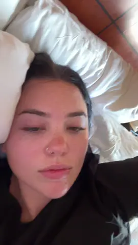 HHAHA take my phone im jet lagged 