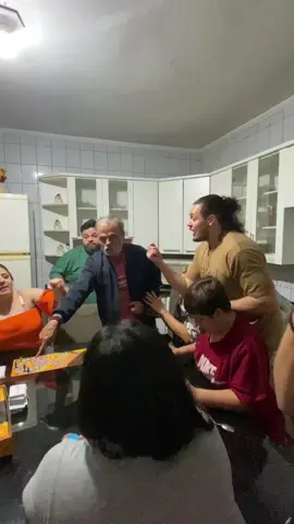 Essa família é muito unida, briga mais se ama!!! e sua família como é?