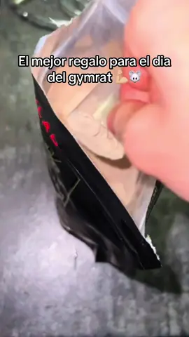 Hoy es el dia del gymrat 🔱 #shakerturbo #gym #gymrat #suplementos #Fitness  Gym, Gymrat, fitness, proteína, creatina, shaker, fit, calistenia, suplementos, dia del gymrat, vando es el dia del gymrat?, dia del gymbro, dia del gym, regalos de gym, accesorios para gym.