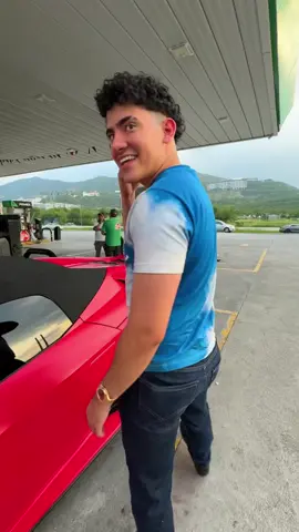 Echandole gas a mi Lamborghini Huracan por primera vez !!