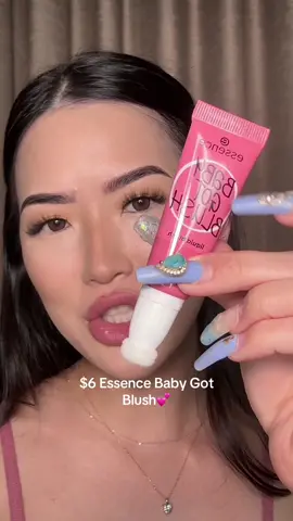 Another @essence cosmetics FAV🩷 #essencecosmetics #essencemakeup #essencebabygotblush #babygotblush #essenceblush #pinkblush #liquidblush #creamblush #affordablemakeup #drugstoremakeup