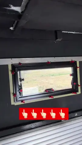 #furgonetas #diyprojects #DIY #vivirviajando🌍 #vans #camperlife #restaurar #camion #vanslife #restauracion #camper #casasrodantes #trotamundos #motorhomes 