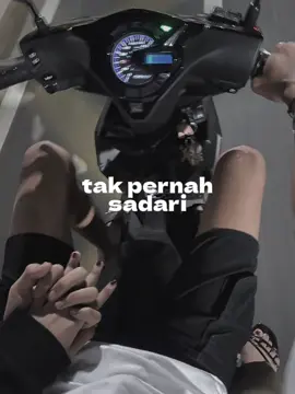 #CapCut bahann trendmu bolo 🎧🤙🏻#fypage #fypシ #4u #liriklagu #bismillahfyp #1foto #kece #akuyangjatuhcinta 