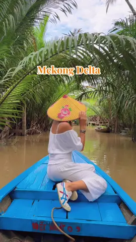 Cai Rang - Mekong Delta 🌿 If exploring the Mekong Delta and the authentic Cai Rang Market in Can Tho is on your list, I have the perfect 1-day trip from Ho Chi Minh City for you! From the city, it's about a 3-hour drive to Can Tho, home to Cai Rang, the largest floating market in Vietnam. Arrive early in the morning to witness vendors selling fresh fruit and food from their boats. This unique and authentic experience also includes learning how to make rice paper! The second highlight of this tour is visiting My Tho. Here, you will take a sampan to access: 🌸 Unicorn Island: Visit a honey bee farm and taste delicious honey tea. 🥥 Coconut Island: Learn how to make coconut candy. 🚣 Ben Tre: Enjoy a serene sampan ride on the canal. If you want to immerse yourself in Vietnamese culture, I highly recommend this tour. Comment “link” 🔗 to receive the booking link #mekong #mekongdelta #mekongdeltatour #mekongdeltavietnam #mytho #cairang #cairangcantho #cairangfloatingmarket #floatingmarket #southvietnam #vietnam #vietnamese #visitvietnam #vietnamtravel #vietnamtrip 
