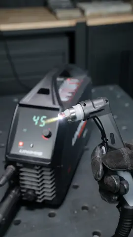 Effortless plasma cutting with the RAZOR CUT 45. #unimig #plasmacutter #metalwork #fabrication #welding #tools #welderslife 