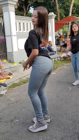 Kasih bahan mentahan story mu cah🤣  #fyp #fypシ #viral #trending #4u #soundviral #dance #lewatberanda #blitar24jam @kevanadwi 