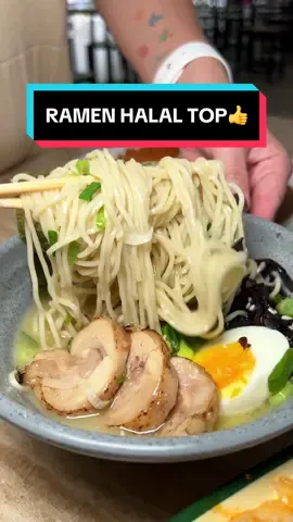 RAMEN HALAL KOK BISA SENGALDU INI?! . Jadi pas lg di daerah Pluit ini salfok sama kedai Ramen yang ada dipojokan, pas gw tanya ramennya halal langsung gw cobain juga deh. Pesen yang Tori Signature Ramennya sih puas banget, porsinya pas dan kuahnya ngaldu abissss. Kalo mau menu nasi gw rekomenin Mozaru Chicken Katsunya yaa . 🏠: O Ramen 📍: Foodcourt Pluit Culinary Park. Jakarta Utara 📍: Taman Kuliner Waduk Pluit (Landmark). Jl. Pluit Selaran Raya. Jakarta Utara ✅: HALAL . . #fyp #serunyakuliner #kulinerindonesia #jelajahkuliner2 #kulinerjakarta #kulinerpluit #ramen #kunyahkunyah #longervideos 