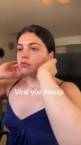 Cr: @Devon Kelley O kadar iyi geldi ki #viral #yüzmasajı #lenfdrenaj #lenfbezleri #lenfler #yüzinceltme #yüzyogası #masaj #meditasyon #masajserisi #yüzbakım #kişiselbakım 