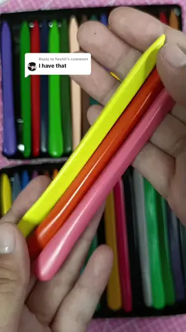 Replying to @fwytiii lakas makabudol ng crayons na 'to #crayons #plasticcrayon #colors #schoolsupplies #fyp #fypシ゚viral #fyppppppppppppppppppppppp 