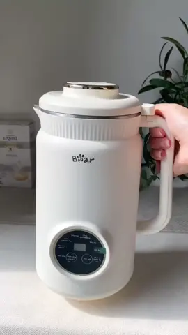 Nhà Bear cho ra mắt em máy làm sữa này quá đỉnh luôn ấy ạ, lưỡi dao 10 cánh , xay nhuyễn mịn, đa chức năng, màn hình tiếng việt , xứng đáng 💯 điểm ạ #mamajia #maylamsuahat #maylamsuahatmini #maylamsuahatbear 