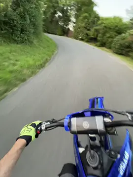 Rouler le soir pour ne déranger personne 💙 #yz #motocross #125yz #yamaha #motorcycle #yz125 #yzfamily #motorbike #motorcycles #bike #bikes #fypシ #pti #motors #motos 