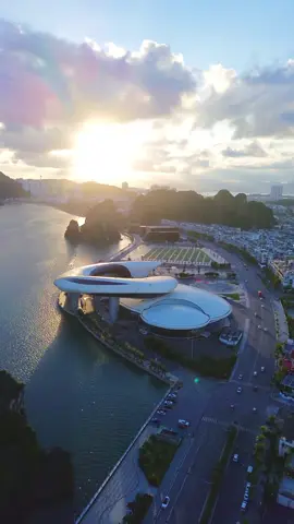 Đường bao biển đẹp nhất Hạ Long - Quảng Ninh 🫶🏻 #baobienhalong #biểnđẹp #checkinquangninh #dulịch #hạlong #dulịchhạlong #hoànghôn #viralvideo #dulichbien #quảngninh #flycam 