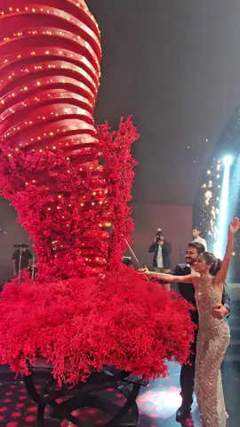 A sweet tornado of boldness ❤️‍🔥! #lebaneseweddings #fypシ゚viral #fyp #fy #viral #weddingplanner #weddingcake #cakecutting #viralvideo #party #cake #redcake 