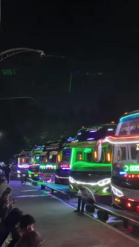 Pov : istirahat di rest area kota orang di waktu subuh Footage by : @raihannaf_  #masukberanda #basuri #telolet #sholawat #beranda #tiktok #capcut_edit #bismilah #bismilahfypシ #subuh #restarea 