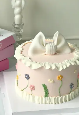 Thích cái nhẹ nhàng của chiếc bánh sinh nhật này🥰🥰🥰#hoclambanh #cake #banhsinhnhat #banhngon 