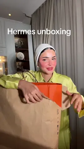 شو اكثر قطعه عجبتكم؟ #hermes #unboxing #shopping #grwm 