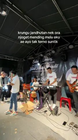 ayo tak terno suntik ae mbus🥹 @embues @arry 🎸 @J_Agustian @kaji_krobell @RA AUDIO TUBAN 