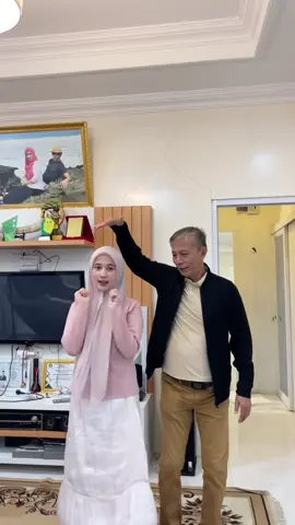 Mengukir Kenangan Antara Anak Perempuan Dan Ayahnya #masyaallahtabarakkallah  #hidayatsfamily  #hidayatsfamilystory  #ayahdananakperempuannya  #anakbungsu 