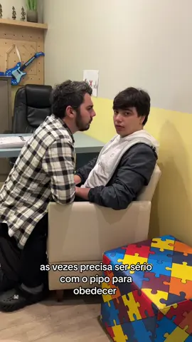Pipo ainda pede beijo doa fugir #fypシ #fyp #foryou #tea #autismo #cuidador #bronca #beijo 