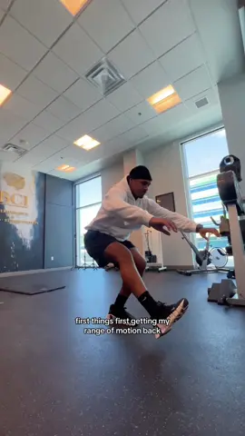 A look into how my knee rehab process has been going, with the help of Icy Hot. Without recovery, there is no progress. I am so proud of the progress I have been making by actively listening to my body through this journey! • Big thank you to #IcyHot and #KidSportCanada for your support during this time • #IcyHotCanada #Partnership #ForCanadians *To ensure this product is right for you, always read and follow the label.