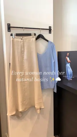 Natural colours are a girl’s best friend ☁️✨🤍 #naturalcolors #beigeoutfit #naturaloutfit #basics #basicnaturallook #foryou #foryoupage #fyp #elegantstyle #outfitinspo #outfitideas 