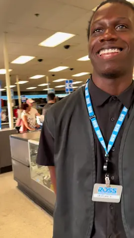 when you pull up to your friend’s job  #fyp #trending #explore #marvinvan #viral 