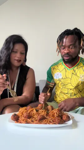 Elle m’a fait des spaghettis aux boulettes  #thebreaker06 #couplecomedy #comedyvideo #humor #Foodie 