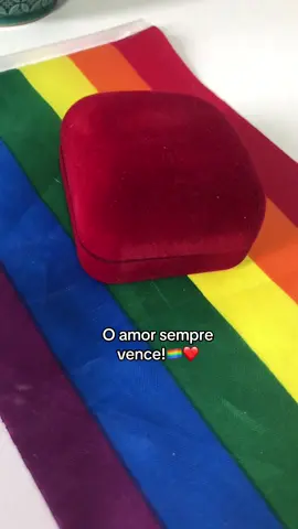 O amor sempre vence!!🏳️‍🌈❤️ Aliança da bandeira 🏳️‍🌈 #pedidos pelo direct #lgbt🌈 #Pride #gay #lesbicastiktok🌈 #gayaditiktok 