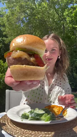 @Coca-Cola tastes like summer 🍔🥤#cokepartner #RecipeForMagic